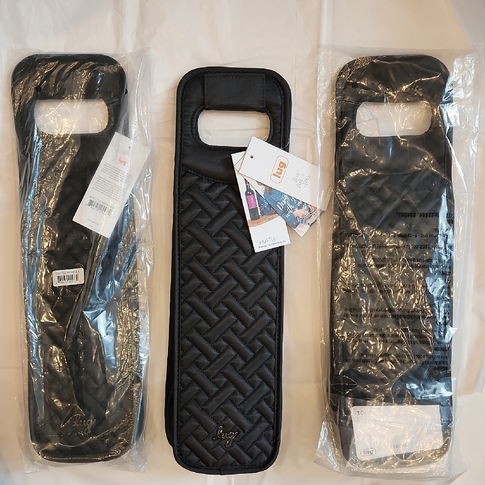 NWT Lug Quilted Wine Bottle Tote in Black